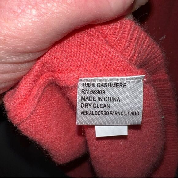 Alex Marie 100% Cashmere, V-neck, melon colored long sleeve SZ S sweater - Picture 8 of 10